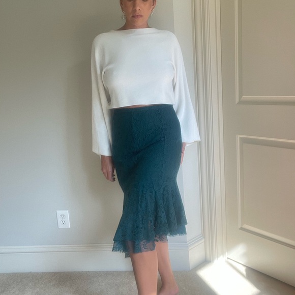 Zara Knit Ivory Cropped Sweater with flare sleeves - Picture 5 of 12
